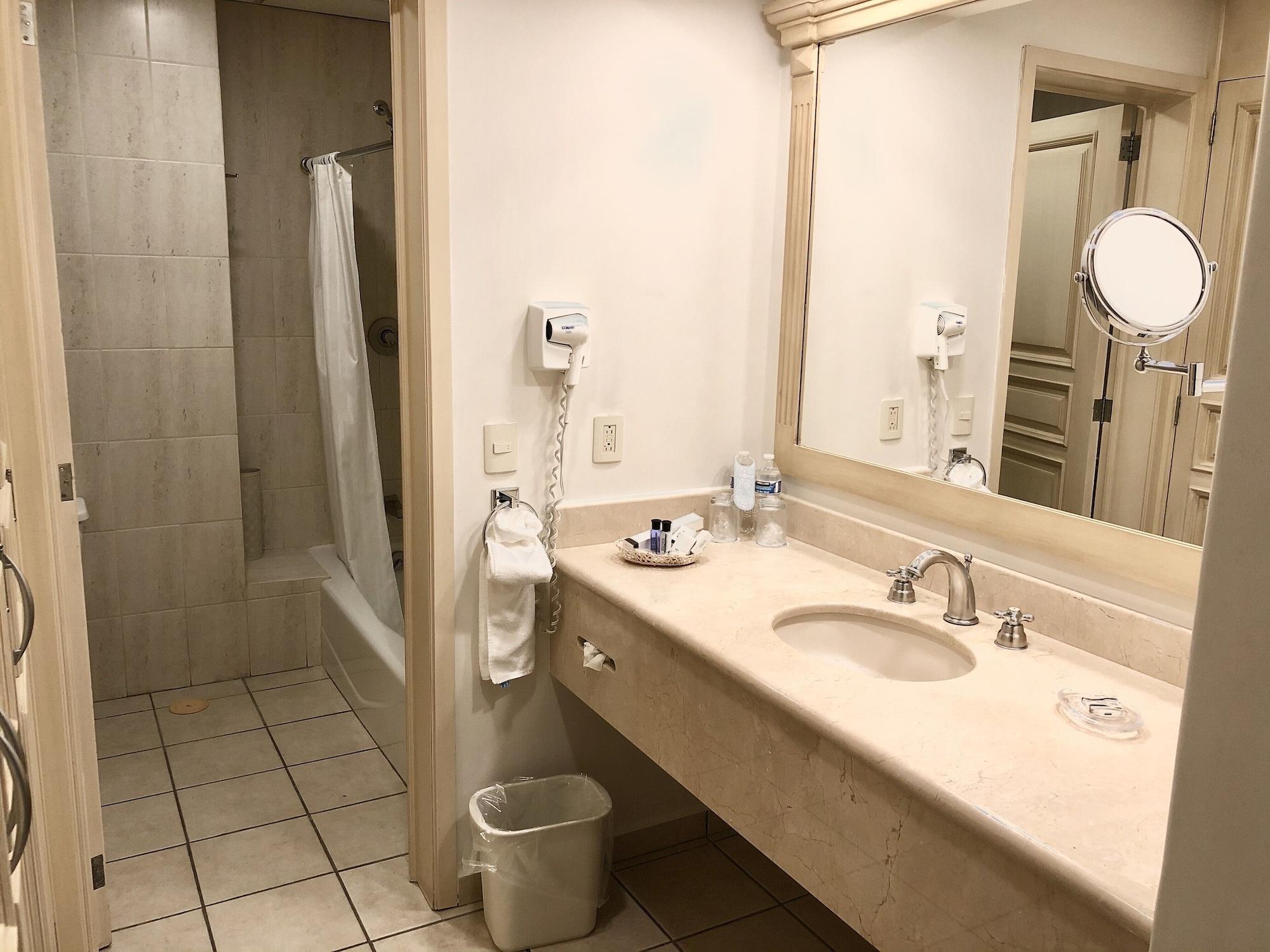 Hotel Real De Minas Bajio León Dış mekan fotoğraf